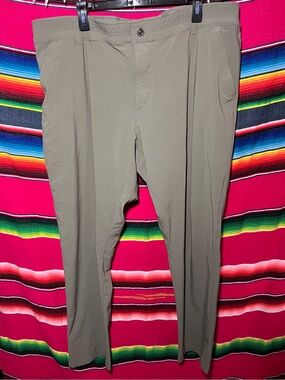 Kuhl Navigatr Pant in Walnut Size 42x32